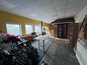 17-18 Riverside Park, Wimborne en alquiler Foto del interior- Imagen 2 de 8