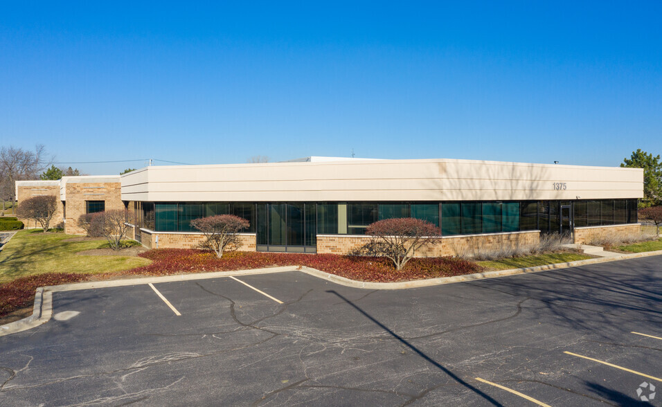 1375 Tri-State Parkway, Gurnee, IL en venta - Foto principal - Imagen 1 de 8