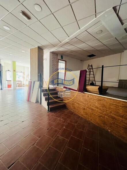 Local en Ontinyent, Valencia en alquiler - Foto del edificio - Imagen 2 de 8