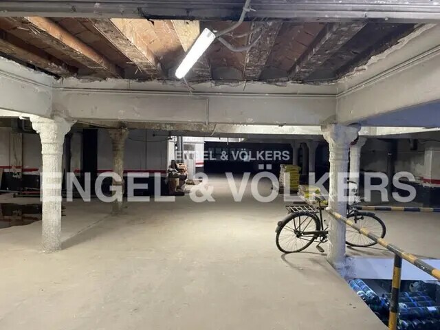 Más detalles de Gran Vía de les Corts Catalanes, Barcelona - Edificio residencial​ en venta