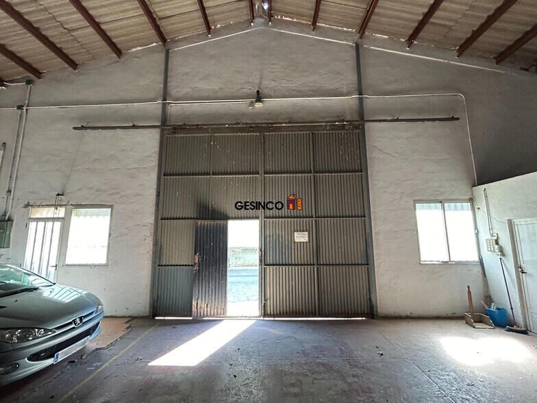 Nave en L'Alcúdia de Crespins, Valencia en venta - Foto del edificio - Imagen 2 de 6