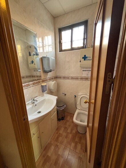 Local en Córdoba, Córdoba en venta - Foto del interior - Imagen 2 de 9