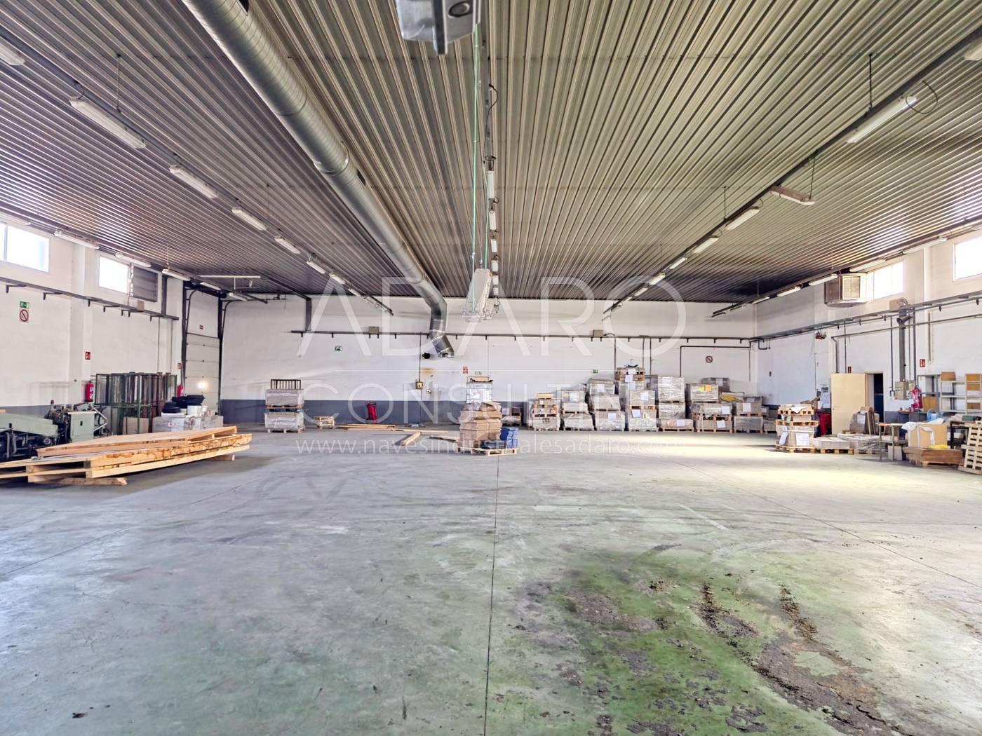 Nave en Fuenlabrada, Madrid en alquiler Foto principal- Imagen 1 de 2