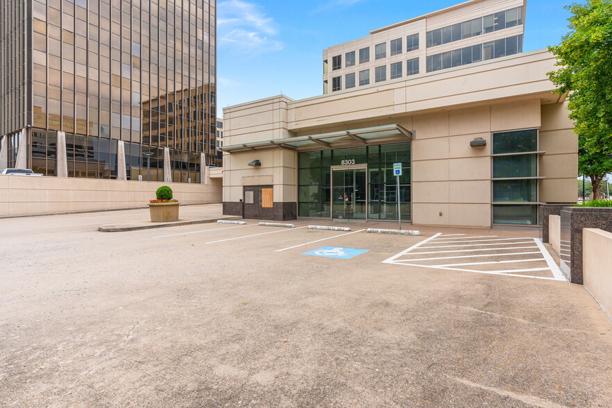 8303 Douglas Ave, Dallas, TX en alquiler - Foto del edificio - Imagen 3 de 9