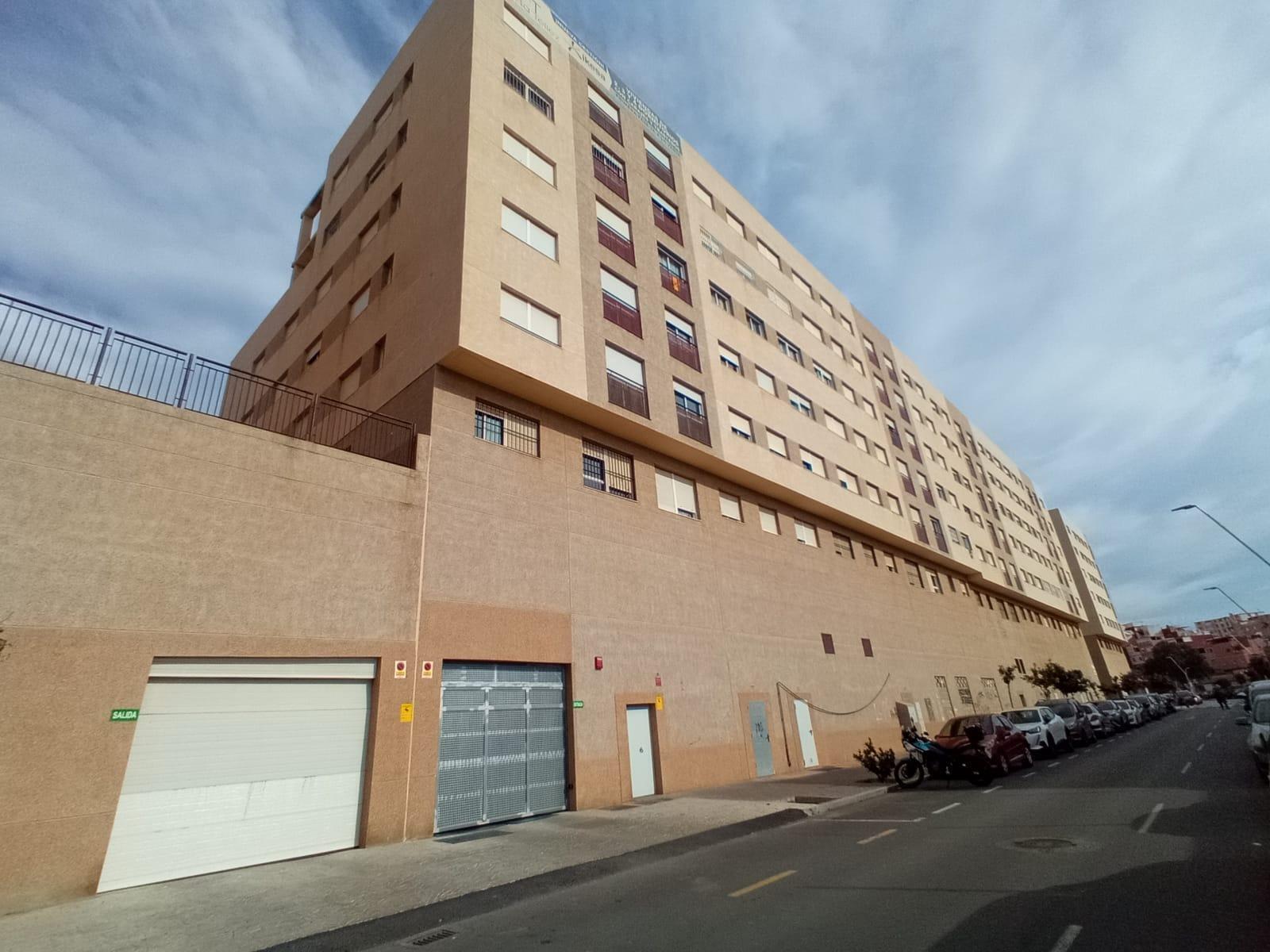 Local en Ceuta, Ceuta en venta Foto del edificio- Imagen 1 de 4