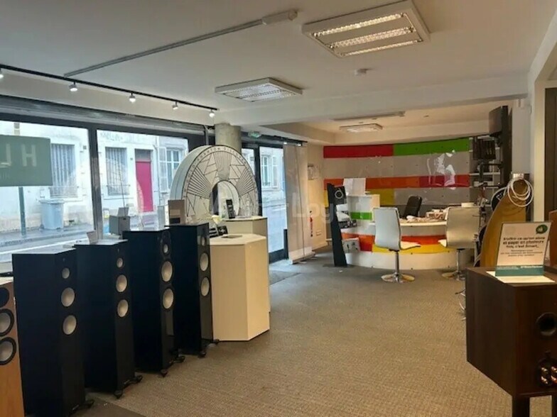 Local en Nancy en venta - Foto del edificio - Imagen 2 de 8