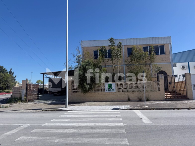 Nave en Jerez de la Frontera, Cádiz en venta - Foto del interior - Imagen 3 de 33