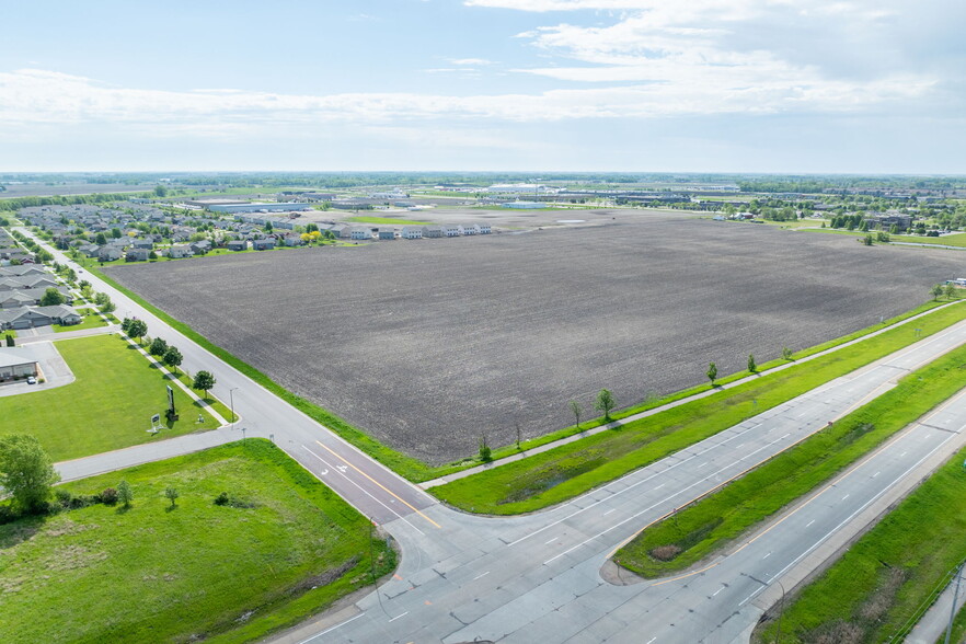 Augusta Drive, Mankato, MN en venta - Vista aérea - Imagen 3 de 6