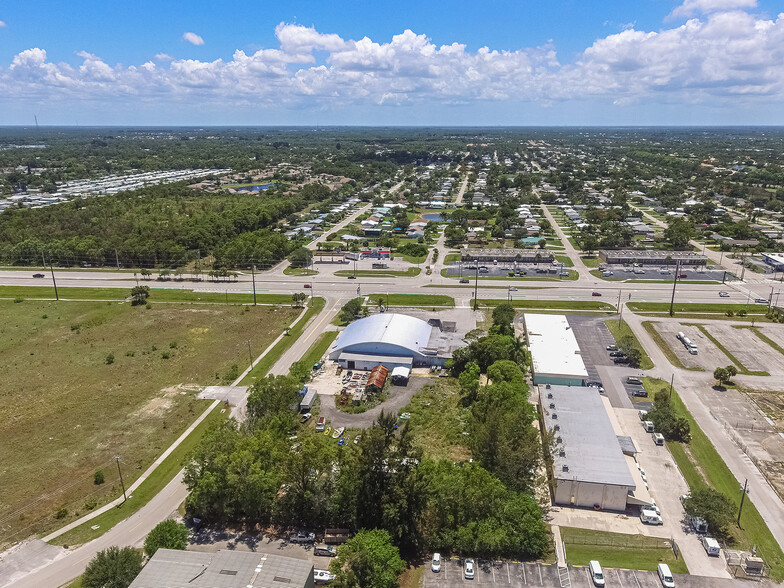 4461 SE Federal Hwy, Stuart, FL en alquiler - Foto del edificio - Imagen 3 de 8