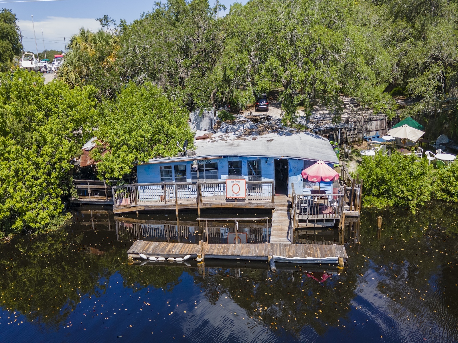 US 19 Land and Dive Bar Tarpon Springs cartera de 2 inmuebles en venta en LoopNet.es Foto principal- Imagen 1 de 3