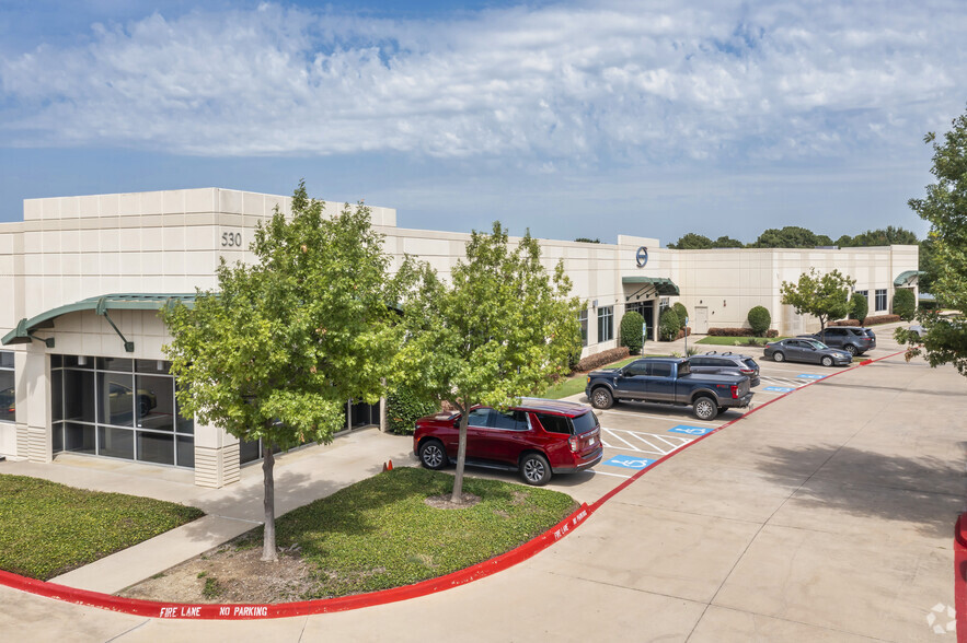 530 E Corporate Dr, Lewisville, TX en alquiler - Foto del edificio - Imagen 2 de 8