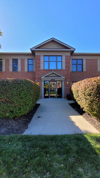 805 Hillsdowne Rd, Westerville, OH en venta - Foto del edificio - Imagen 1 de 37