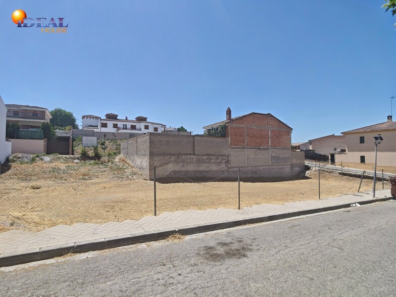 Calle Isaac Newton, 01, Láchar, Granada en venta - Foto del edificio - Imagen 2 de 10
