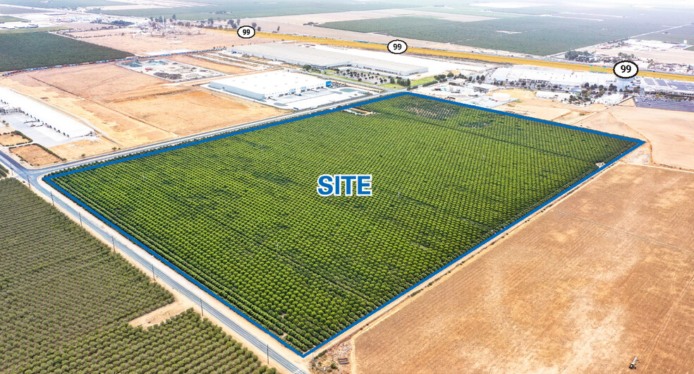 NWC of Browning and Schuster Roads, Delano, CA en venta - Vista aérea - Imagen 2 de 2