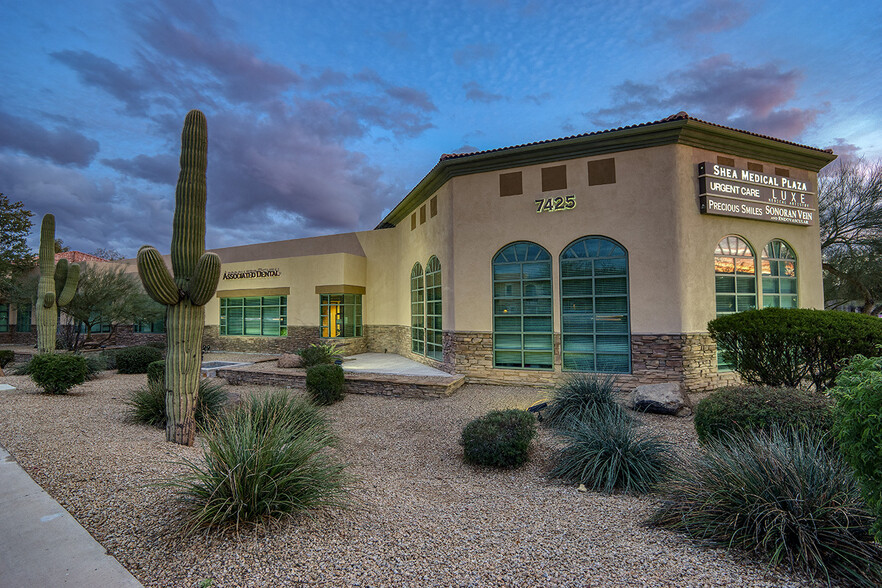 7425 E Shea Blvd, Scottsdale, AZ en alquiler - Foto del edificio - Imagen 3 de 7