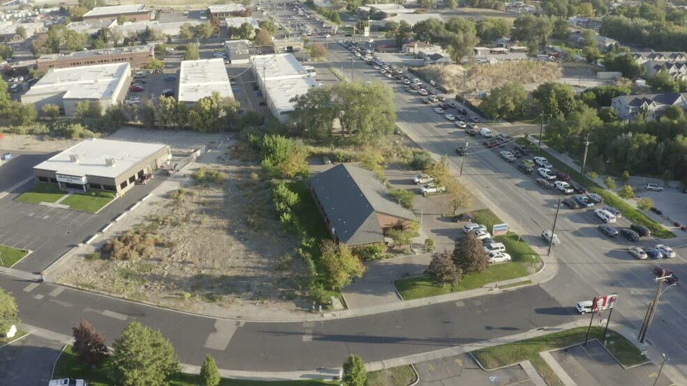 2390 S Redwood Rd, West Valley City, UT en alquiler - Vídeo de anuncio comercial - Imagen 2 de 23