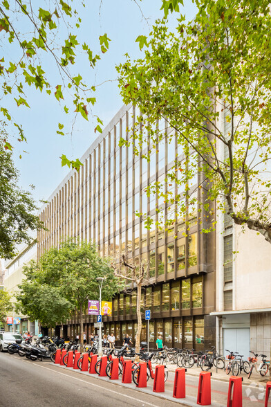 Oficinas en Barcelona, Barcelona en alquiler - Foto del edificio - Imagen 2 de 5