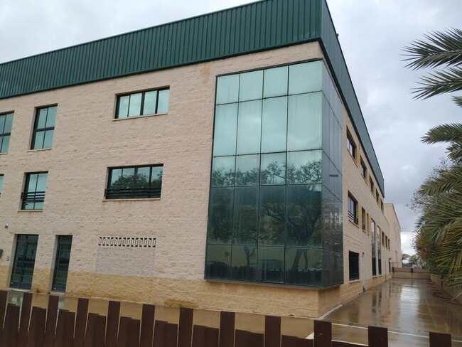 Más detalles de Nave en alquiler