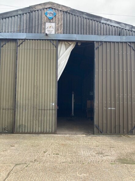 Cambridge Rd, St Neots en alquiler - Foto del edificio - Imagen 3 de 3