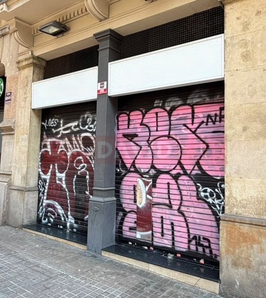 Local en Barcelona, Barcelona en alquiler - Foto del edificio - Imagen 2 de 4
