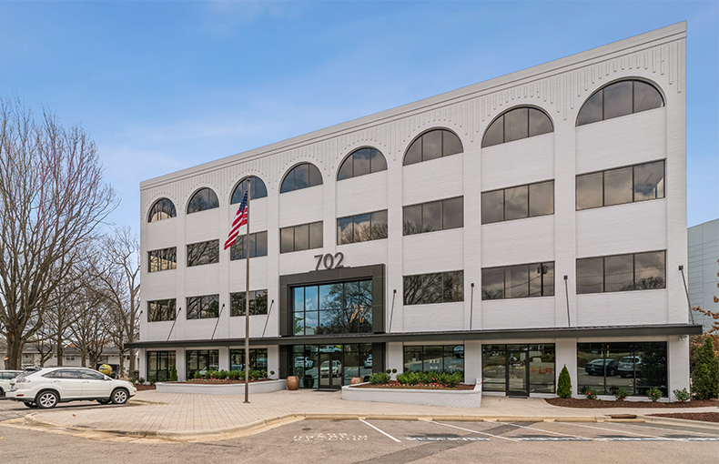 702 Oberlin Rd, Raleigh, NC en alquiler - Foto del edificio - Imagen 1 de 12