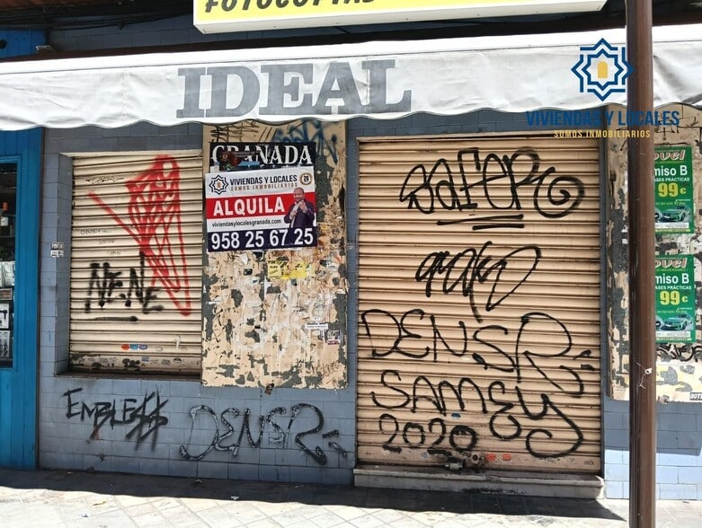 Calle Azorín, Granada, Granada en alquiler - Foto del edificio - Imagen 2 de 6
