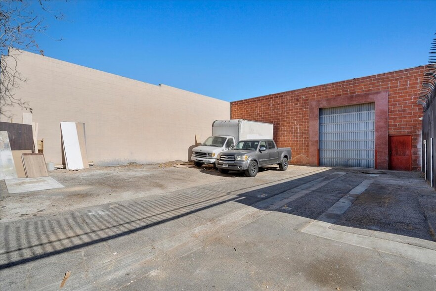 18141 Napa St, Northridge, CA en venta - Foto del edificio - Imagen 3 de 4