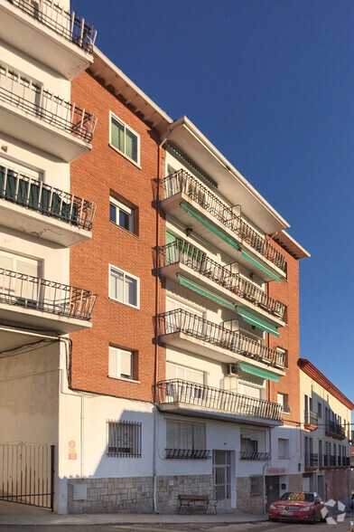 Calle San Carlos, 4, San Martín de Valdeiglesias, Madrid en venta - Foto principal - Imagen 1 de 2