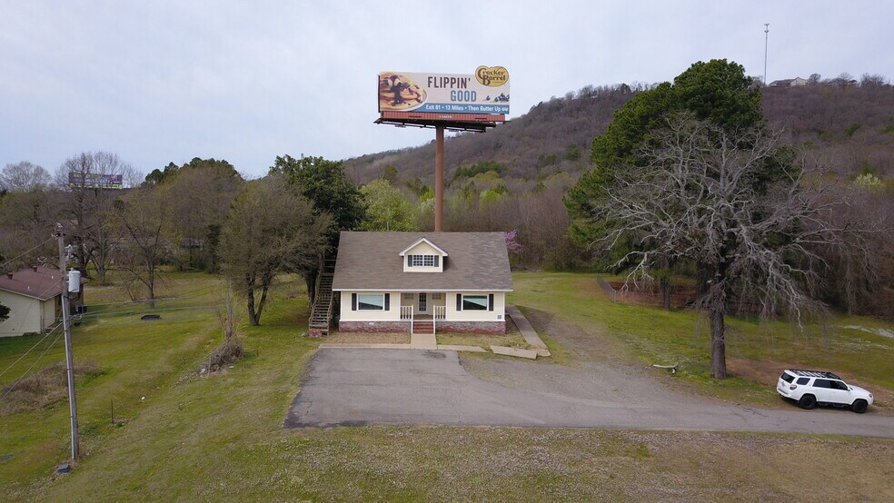 301 Crow Mountain Dr, Atkins, AR en venta - Foto del edificio - Imagen 2 de 5