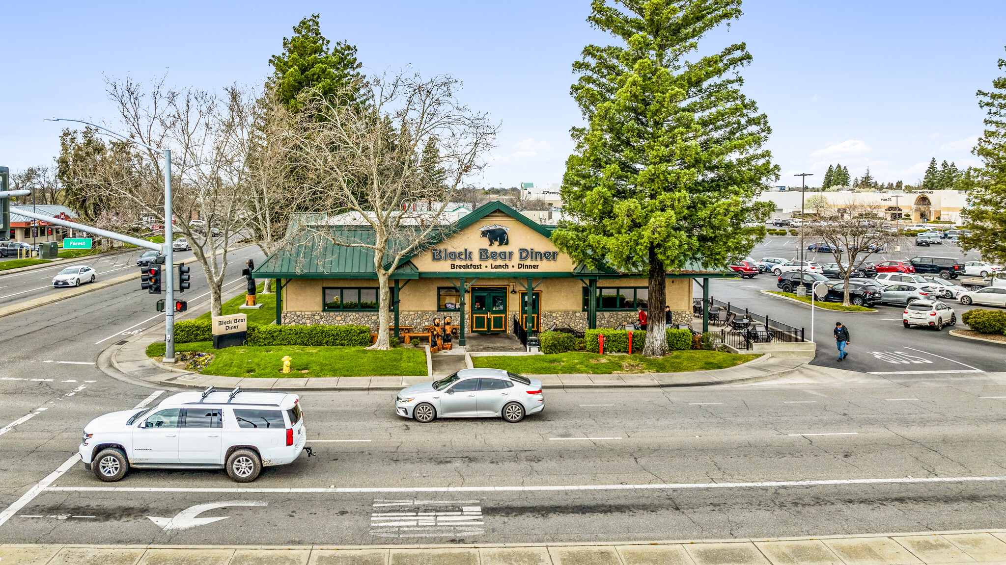 1990 E 20th St, Chico, CA en venta Foto del edificio- Imagen 1 de 5