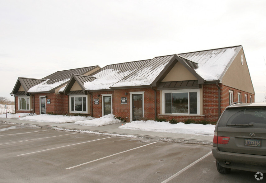 8645-8649 Eagle Point Blvd, Lake Elmo, MN en alquiler - Foto del edificio - Imagen 2 de 23