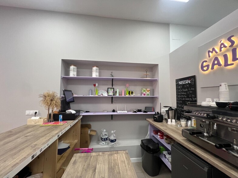 Local en Málaga, Málaga en venta - Foto del edificio - Imagen 3 de 16