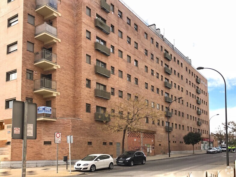 Edificio residencial en Getafe, Madrid en venta - Foto del edificio - Imagen 2 de 2
