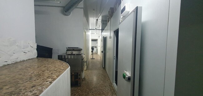 Más detalles de Carrer d'Alella, Barcelona - Local en alquiler