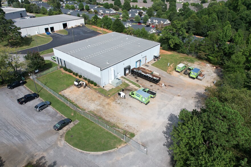 11 Task Industrial Ct, Greenville, SC en venta - Foto del edificio - Imagen 2 de 9