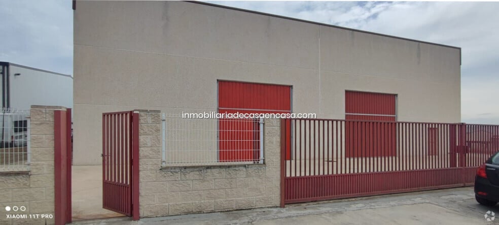Nave en Yunquera de Henares, Guadalajara en venta - Foto del edificio - Imagen 1 de 1