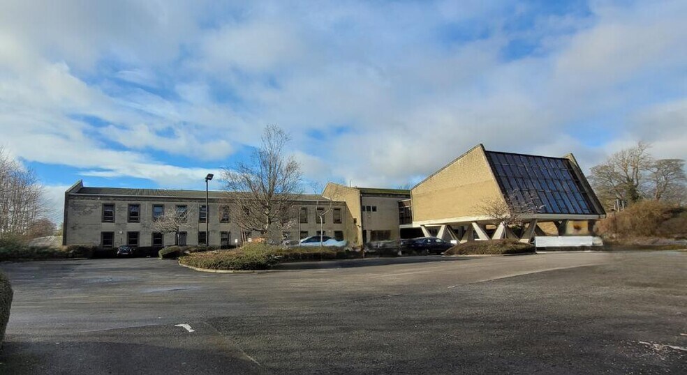 Carlyle Rd, Kirkcaldy en alquiler - Foto del edificio - Imagen 1 de 11