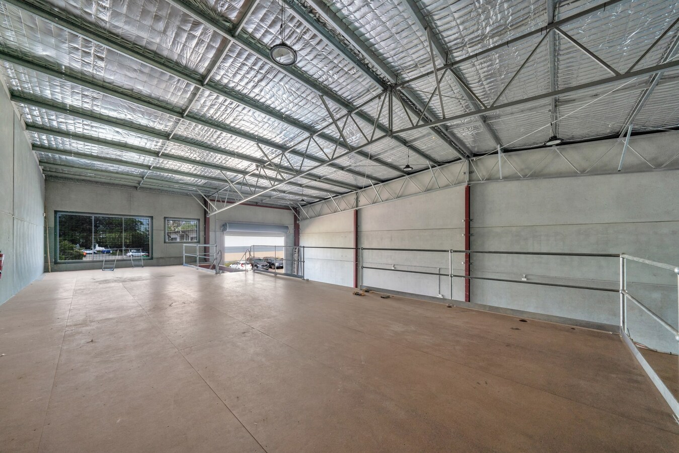 10 Pioneer Ave, Tuggerah, NSW 2259 - Unidad 8 -  - Foto del interior - Image 2 of 10
