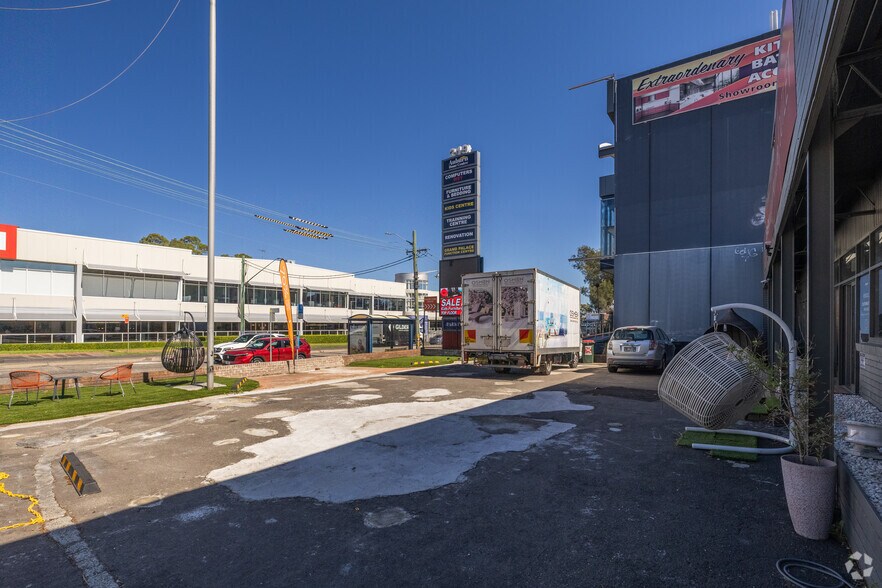 211-217 Parramatta Rd, Auburn en alquiler - Foto del edificio - Imagen 2 de 8