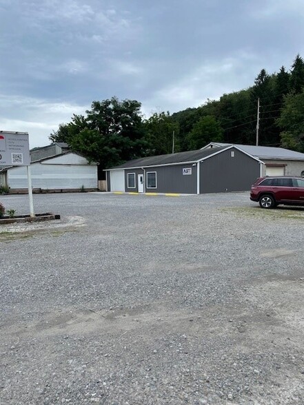 12564 Ohio River Blvd, Chester, WV en alquiler - Foto principal - Imagen 1 de 7