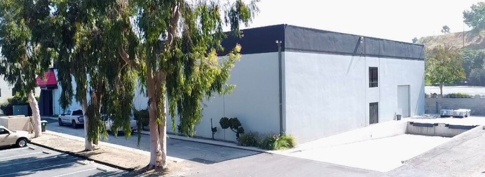 1275 E Highland Ave, San Bernardino, CA en venta - Foto del edificio - Imagen 3 de 5