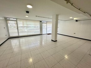 Local en Montcada i Reixac, Barcelona en alquiler Foto del interior- Imagen 1 de 10