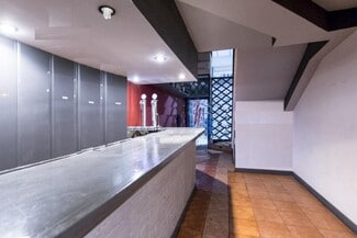 Más detalles de Calle Orense, 8, Madrid - Edificio residencial​ en venta