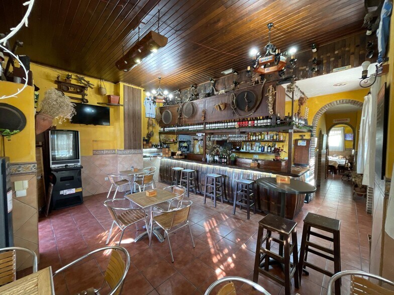 Local en Vélez-Málaga, Málaga en venta - Foto del edificio - Imagen 2 de 14