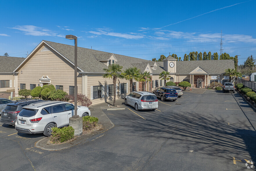 1049 SW Baseline, Hillsboro, OR en alquiler - Foto del edificio - Imagen 1 de 16