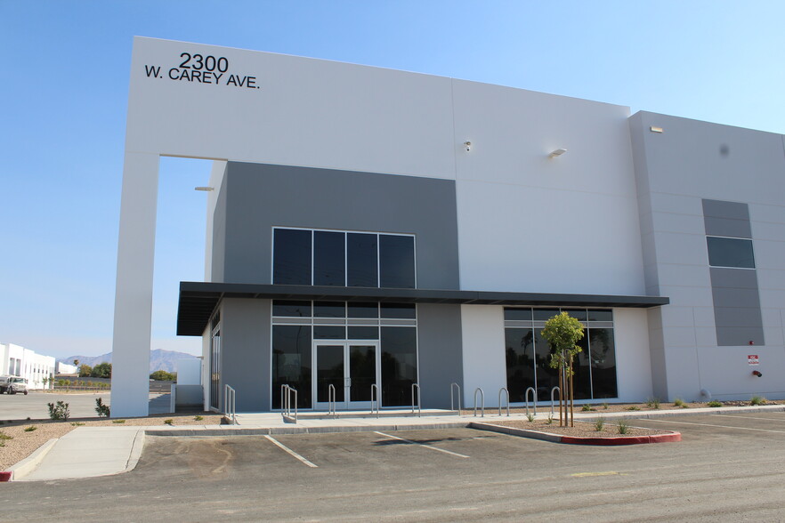 2300 W Carey Ave, North Las Vegas, NV en alquiler - Foto del edificio - Imagen 1 de 14