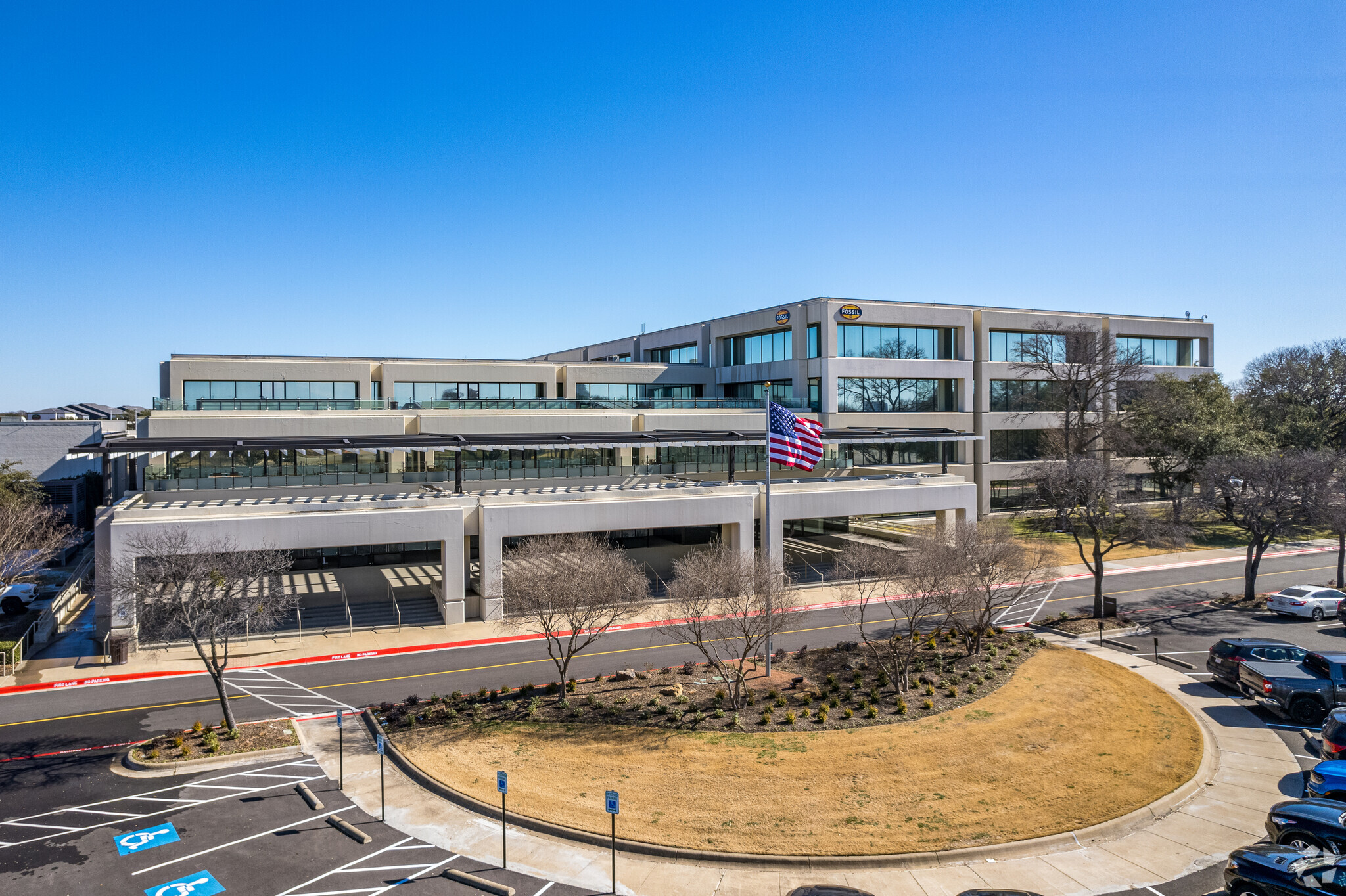 901 S Central Expy, Richardson, TX en alquiler Foto del edificio- Imagen 1 de 23