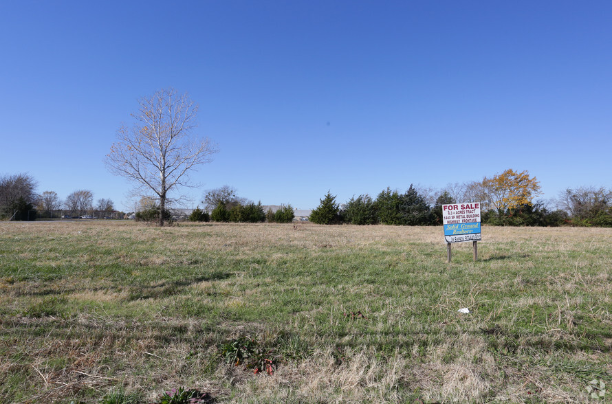 2525 N Center St, Bonham, TX en alquiler - Foto del edificio - Imagen 2 de 2