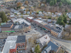 19 Central St, Woodstock, VT - VISTA AÉREA  vista de mapa - Image1