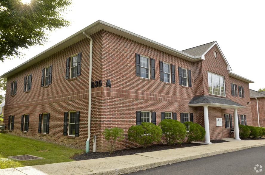 630 Fitzwatertown Rd, Willow Grove, PA en venta - Foto principal - Imagen 1 de 5